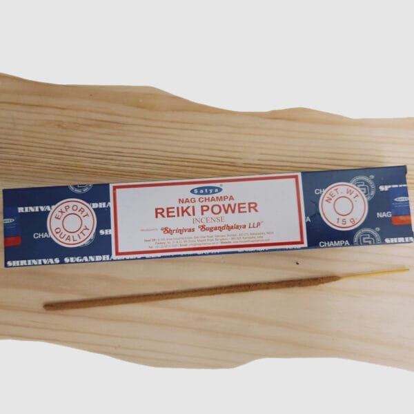 Wierookset, pakje wierook Reiki power en wierookhouder Jin Jang in hout.