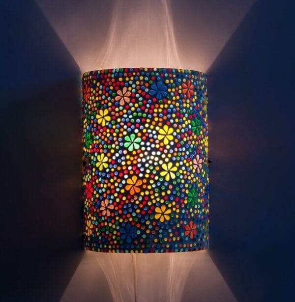De magische wilg, oriëntaalse lamp, wandlamp bloemen, kleurrijk
